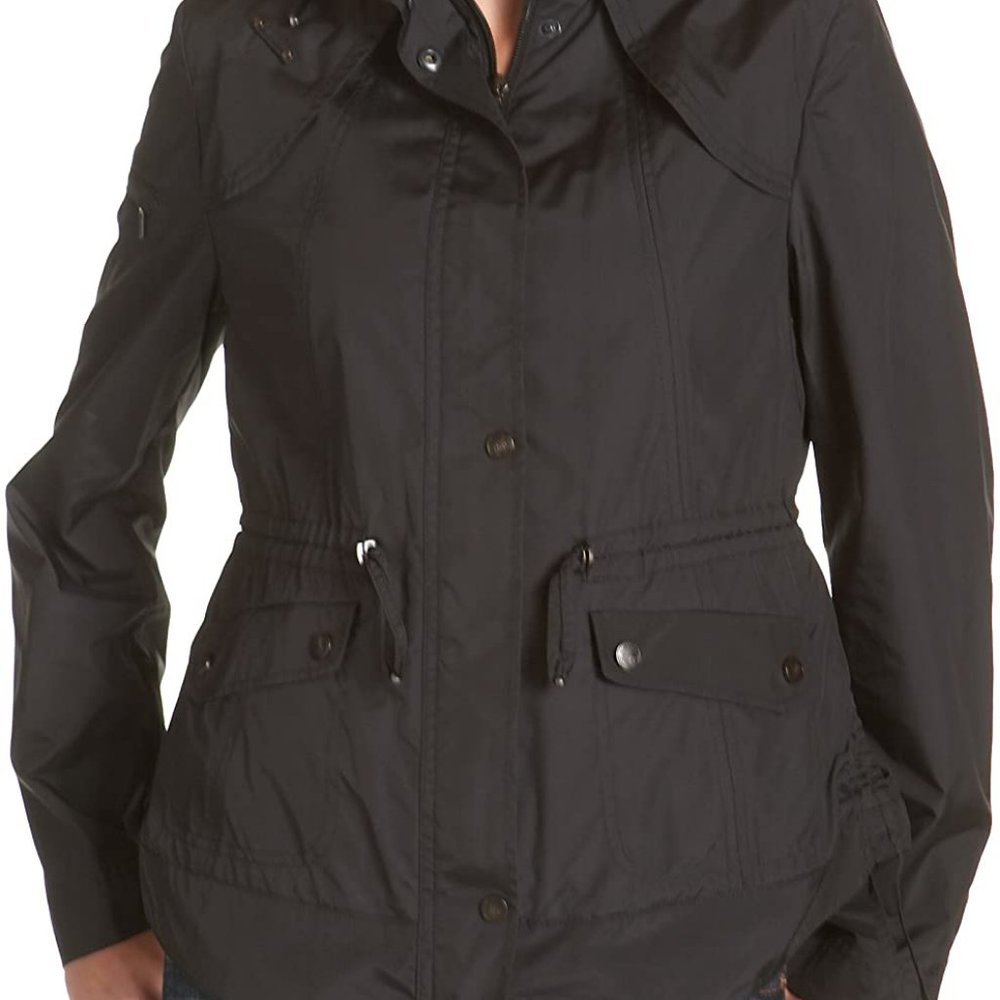 EUC Cole Haan packable windbreaker m